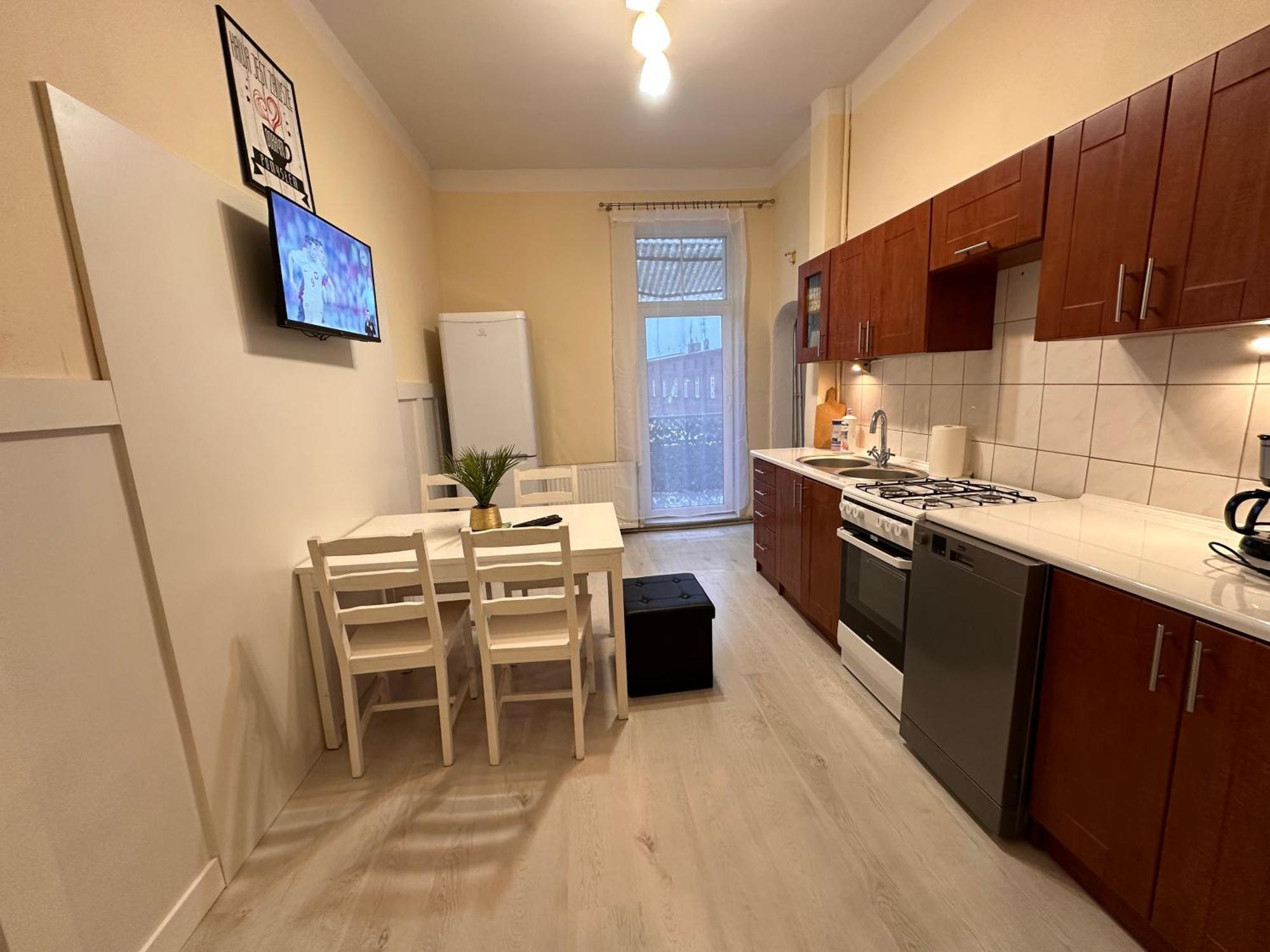 Apartamenty Ktw Central Station Kattowitz Exterior foto